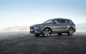 SEAT Tarraco side front angle