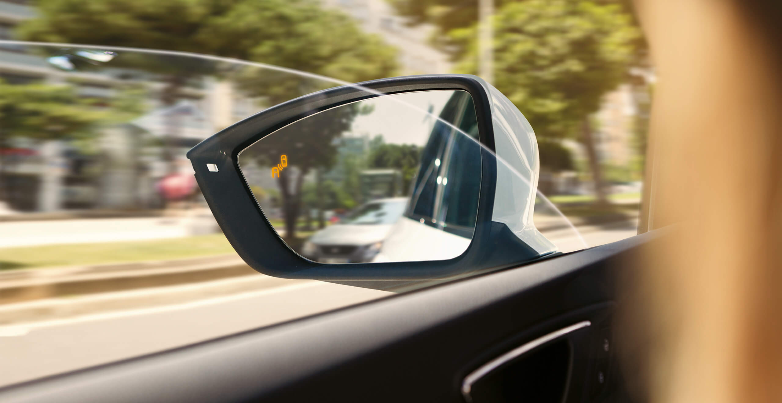 SEAT Ateca Blind spot detection