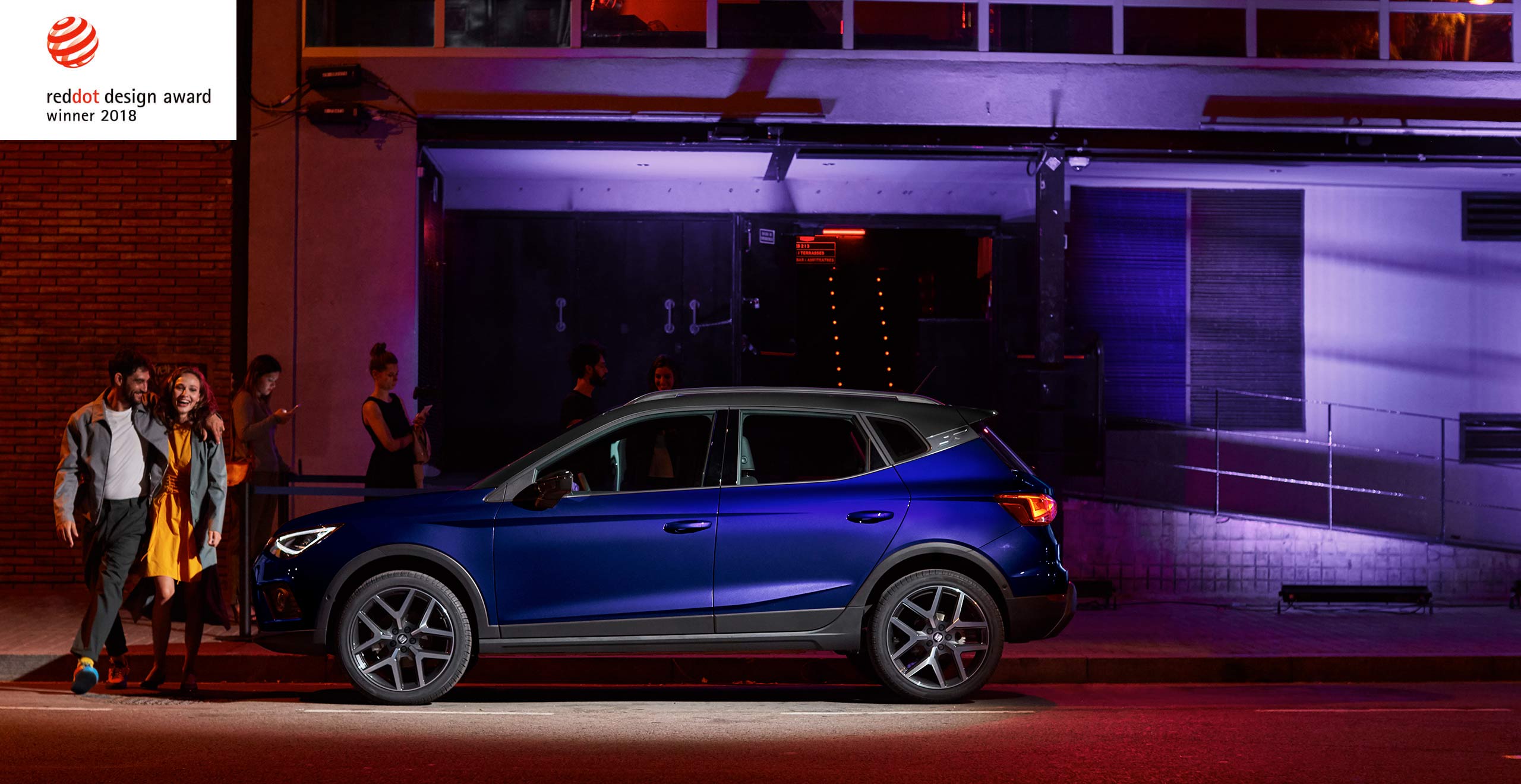 SEAT Arona design night view